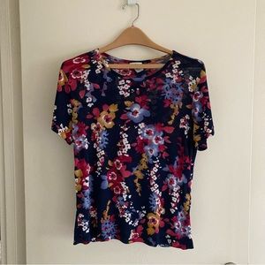 Jaclyn Smith Loose Fit Cool, Stretchy Silky Material Short Sleeve Blouse